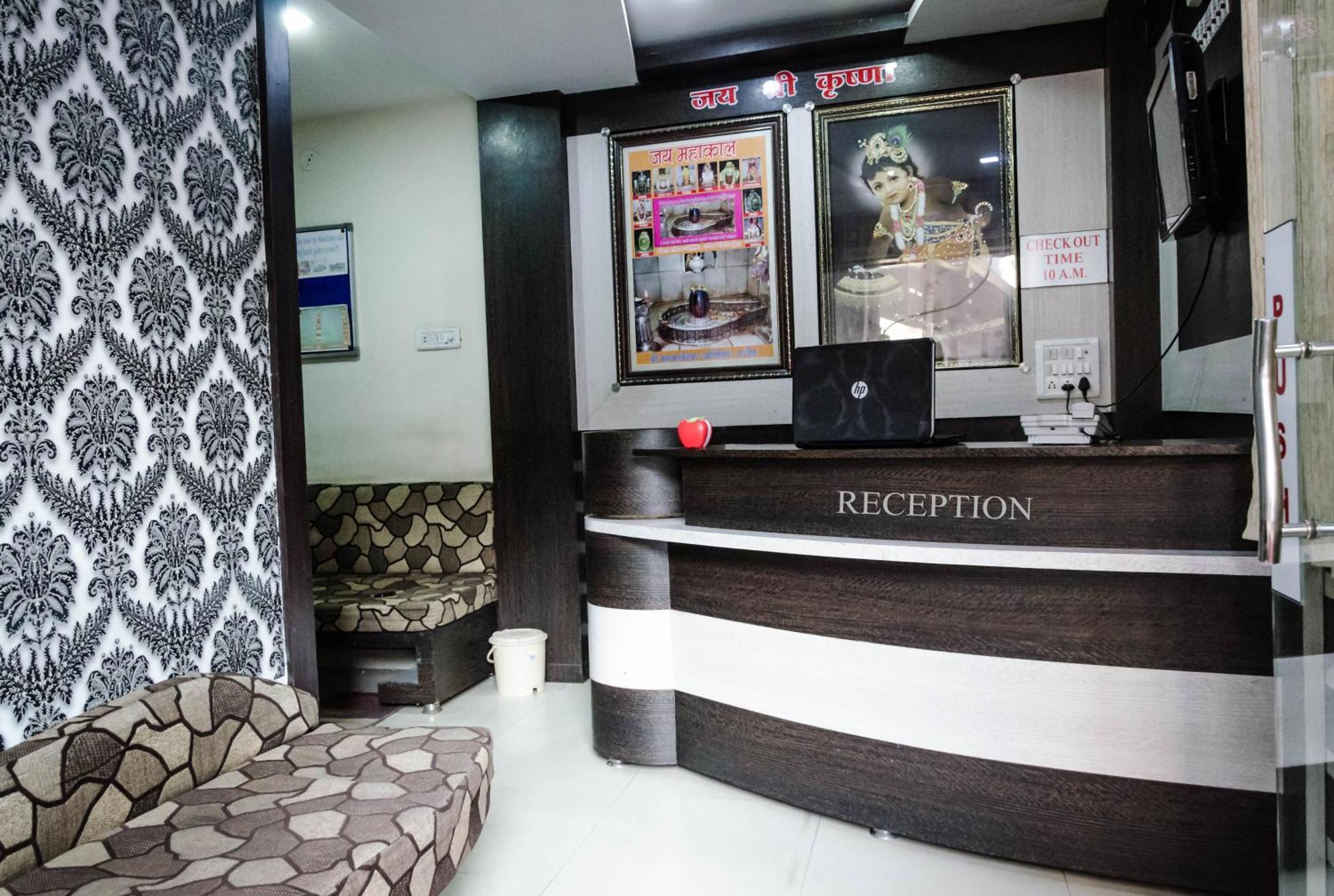 Hotel Vrandavan Palace Near Mahakal Temple 우자인 외부 사진
