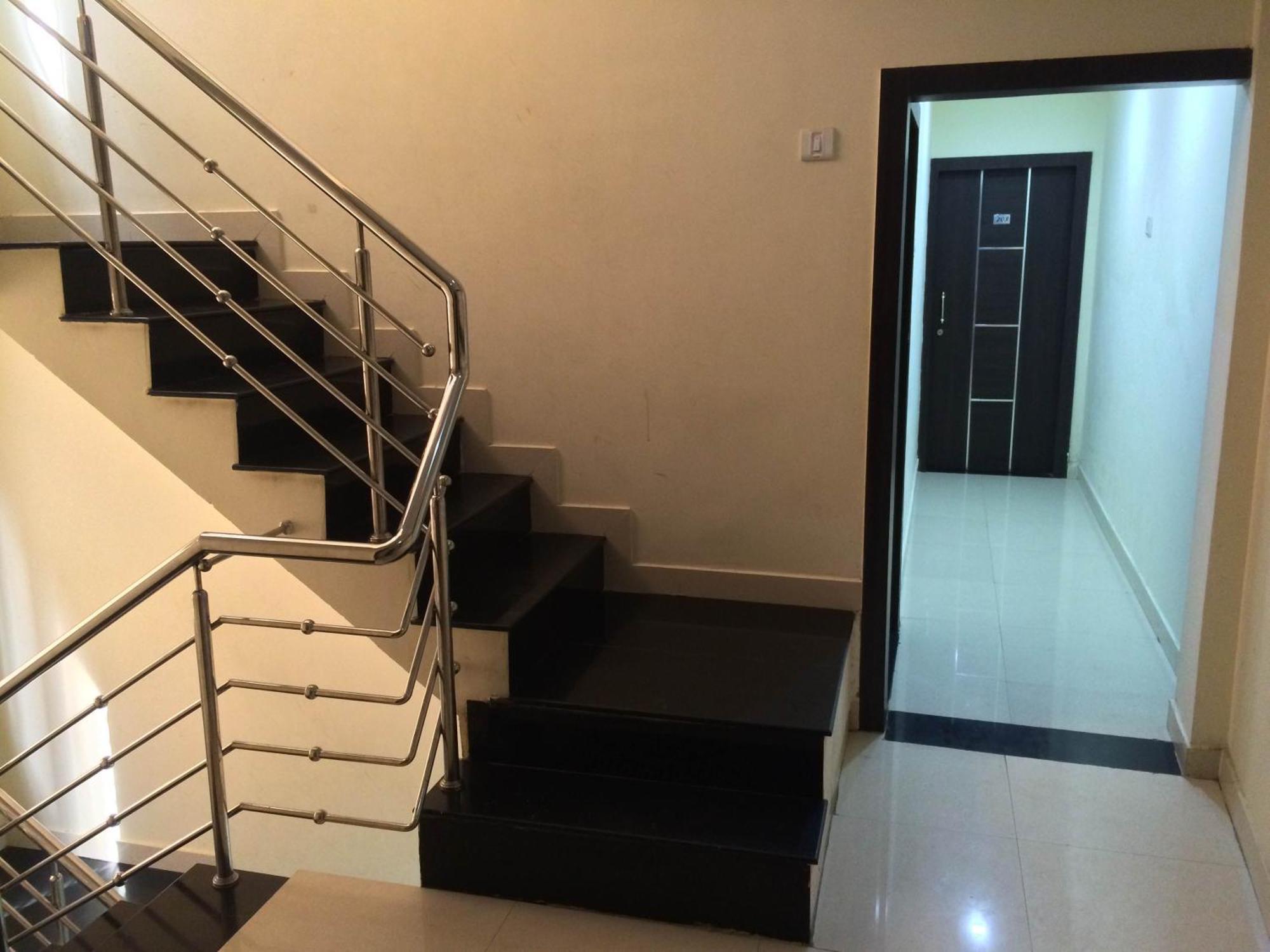 Hotel Vrandavan Palace Near Mahakal Temple 우자인 외부 사진